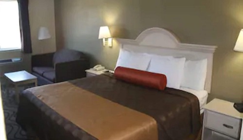 Standard Room, 1 King Bed, Non Smoking