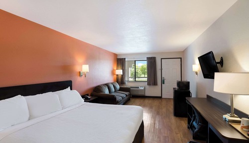 Standard Room, 1 King Bed, Non Smoking