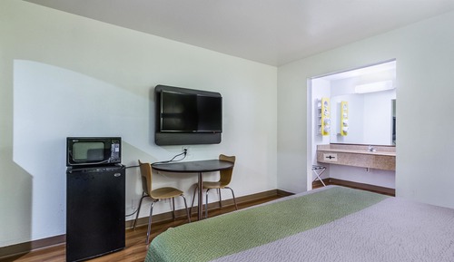 Deluxe Room, 2 Queen Beds, Accessible, Non Smoking