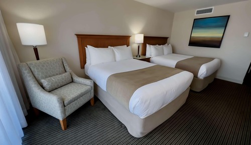 Room (Coast Premium Two Queens)