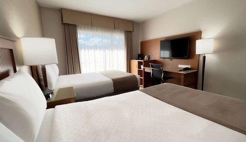 Room (Coast Two Doubles)