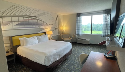 Standard Room, 1 King Bed
