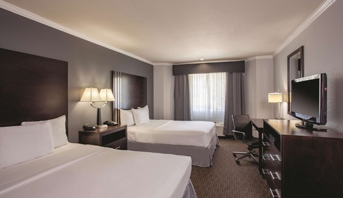 Room, 2 Queen Beds, Non Smoking (Various Views)