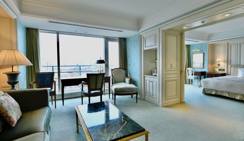[Check-in 15:00]  Tower High Floor Suite Double, Non Smoking