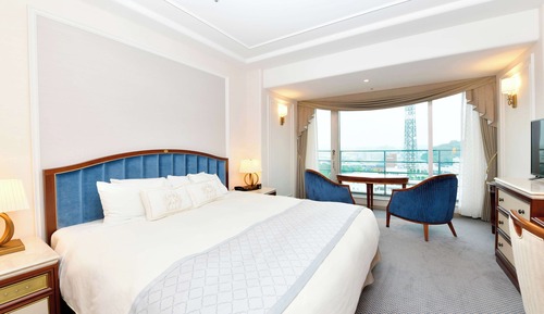 [Check-in 15:00] Tower Side Double Room