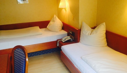 Twin Room, 2 Twin Beds