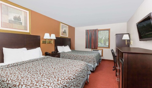 Deluxe Room, 2 Queen Beds, Non Smoking