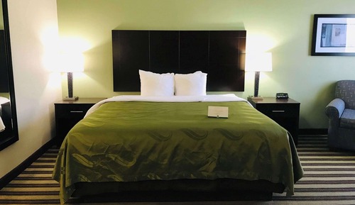 Suite, 1 King Bed, Non Smoking