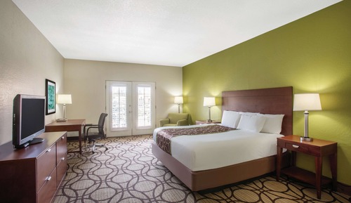 Deluxe Room, 1 King Bed, Non Smoking (Deluxe Executive Room)