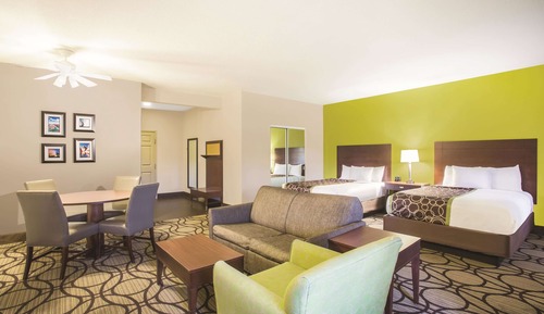 Deluxe Room, 2 Queen Beds, Non Smoking (Deluxe Family Room)