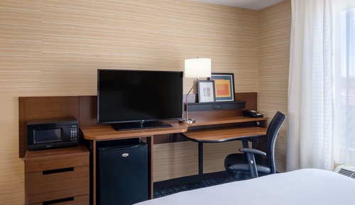 Room, 1 King Bed, Non Smoking (Mobility Accessible, Transfer Shower)