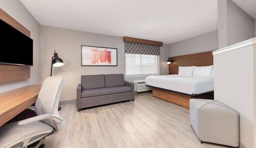 Suite, 1 King Bed, Non Smoking
