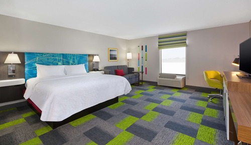 Spacious, One King Bed