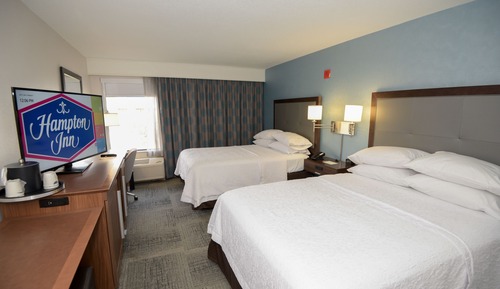 Room, 2 Queen Beds, Refrigerator & Microwave