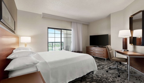 Premium Suite, 1 King Bed, Balcony
