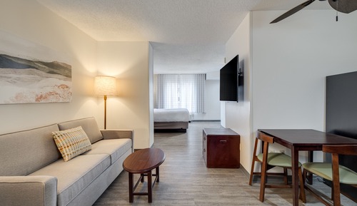 Deluxe Single Room