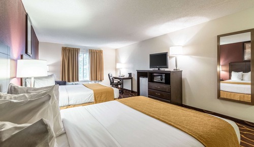 Standard Room, 2 Queen Beds, Non Smoking
