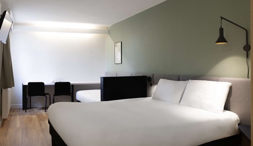 Standard Room, Multiple Beds