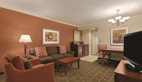 Suite, 1 King Bed, Accessible, Non Smoking (Roll-in shower)