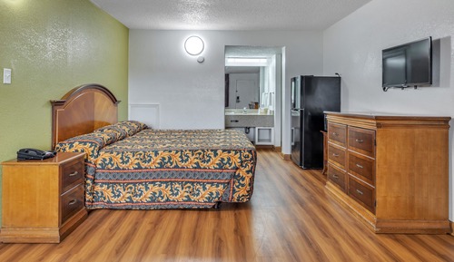 Room, 1 King Bed, Non Smoking