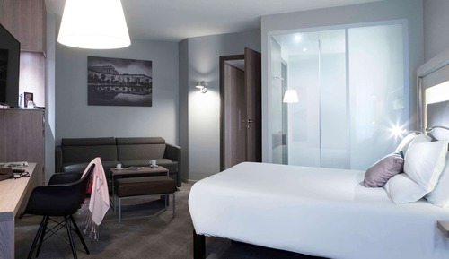 Executive Double Room, 1 Queen Bed with Sofa bed