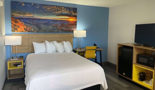 Room, 1 Queen Bed, Non Smoking