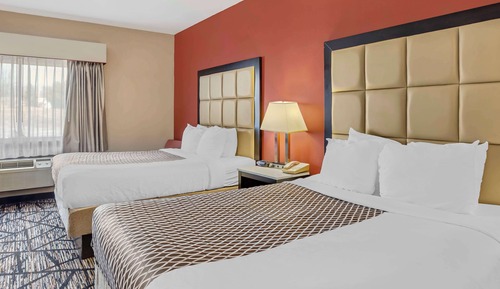Standard Room, 2 Queen Beds, Non Smoking, Refrigerator & Microwave (Pet Friendly)