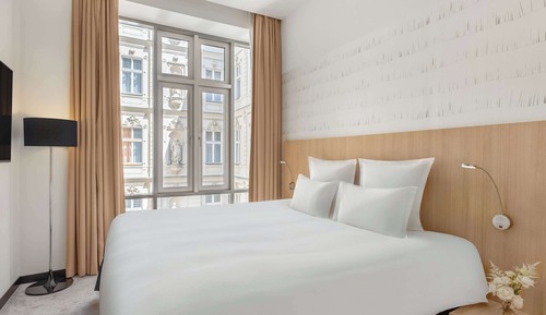 Suite, 1 Queen Bed