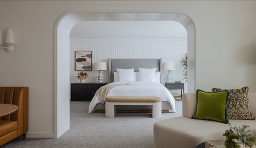 Room, 1 King Bed, Roll-in Shower, Pool View (the 720, Mobility Accessible)