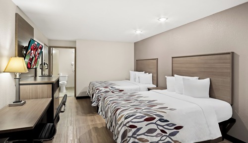 Deluxe Room, 2 Queen Beds, Accessible, Non Smoking (Poolside)