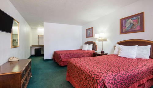 Double Room, 2 Double Beds