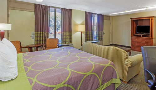 Studio Suite, 1 King Bed, Non Smoking