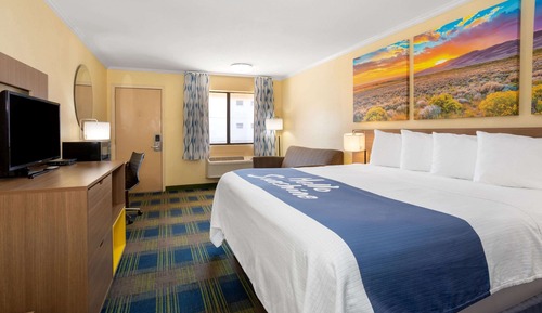 Room, 1 King Bed, Non Smoking