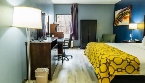 Standard Room, 1 King Bed
