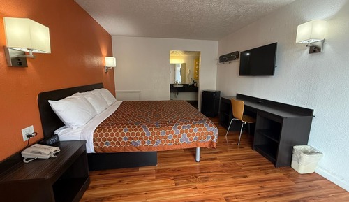 Room, 1 King Bed, Non Smoking