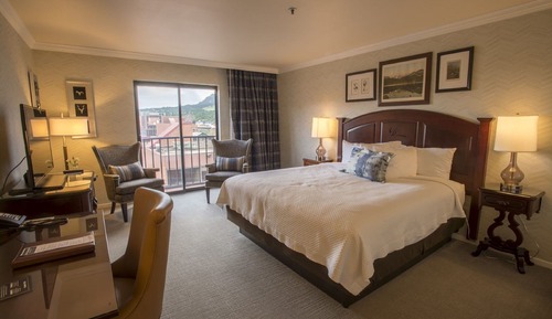 Superior Room, 1 King Bed