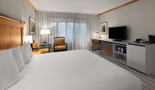 Room, 2 Queen Beds, Accessible, Non Smoking (Mobility/Hearing, Tub w/Grab Bars)