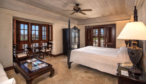 2 Bed Ocean View Suite with 28ft Pool