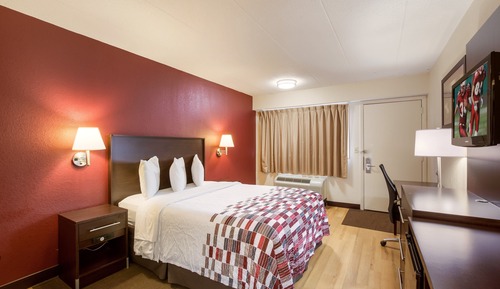 Standard Room, 1 Double Bed, Accessible (Smoke Free)