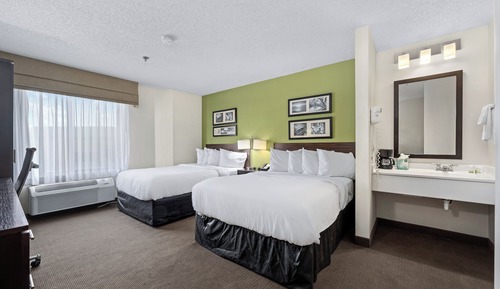 Room, 2 Queen Beds, Non Smoking