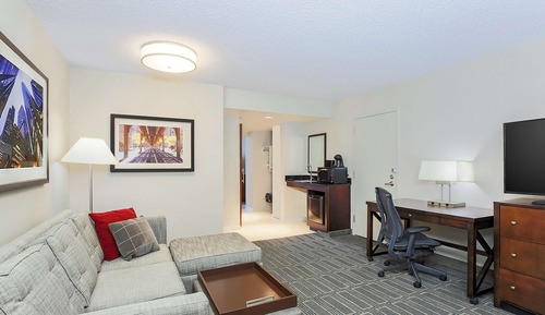 Suite, 1 King Bed, Accessible, Non Smoking (Bathtub)