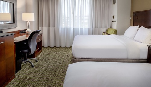 Room, 2 Queen Beds (Mobility Accessible, Tub)
