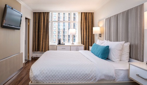 Standard Room, 1 Queen Bed, Non Smoking, Refrigerator