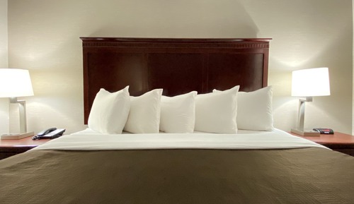 Standard Room, 1 King Bed, Non Smoking