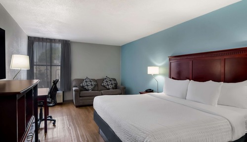 Standard Room, 1 King Bed, Non Smoking