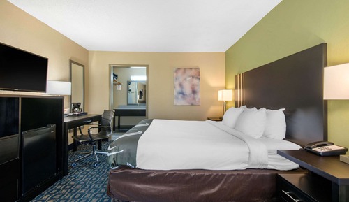Standard Room, 1 King Bed, Non Smoking