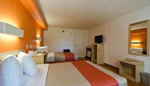 Deluxe Room, 2 Double Beds, Non Smoking, Refrigerator