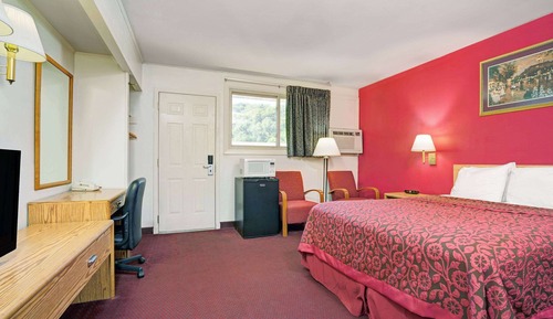 Room, 1 Queen Bed, Smoking