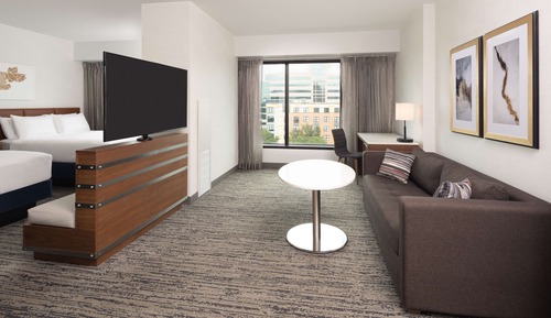 Room, 1 Queen Bed (Mobiltiy, Bathtub)