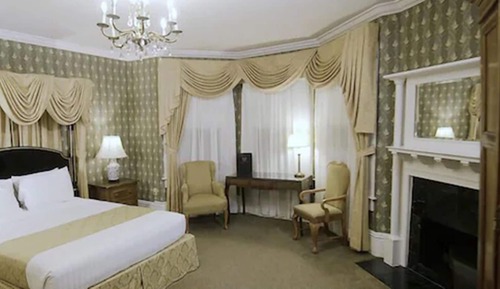 Standard Room, 1 Queen Bed, Accessible